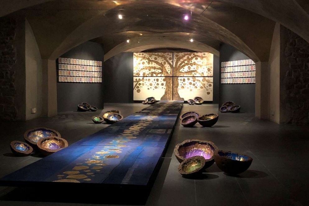 La mostra Fons Vitae, nella cripta del Museo Marini, a Firenze