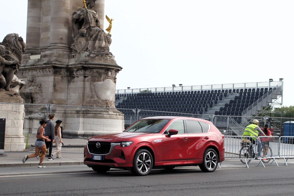 L'ingresso del ponte Alessandro III dal Quai d'Orsay - .