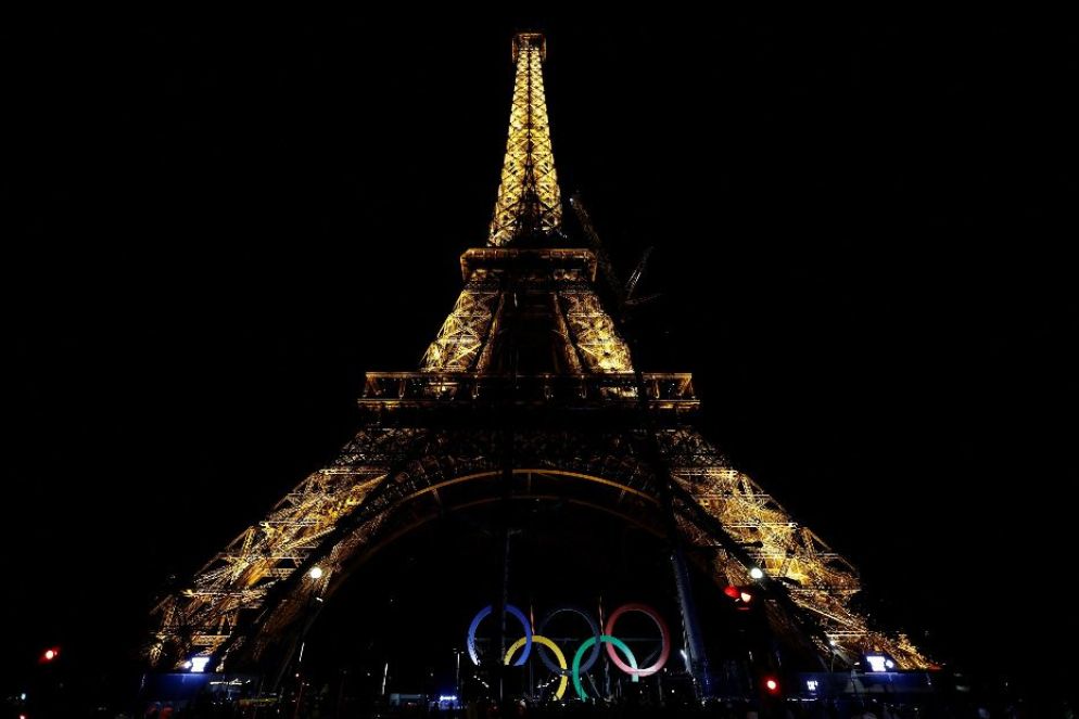 La Tour Eiffel pronta per le Olimpiadi - Ansa