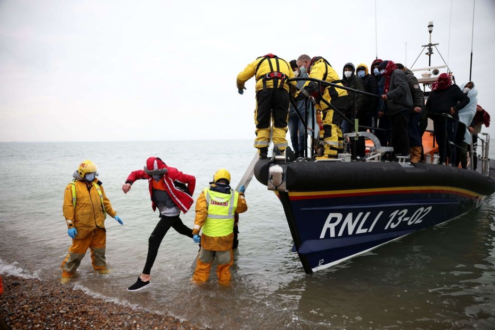 Le operazioni di soccorso sulle coste inglese - Reuters
