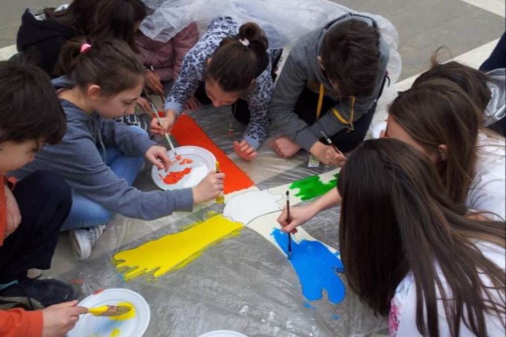 Un gruppo di ragazzi missionari italiani all’opera - Fondazione Missio