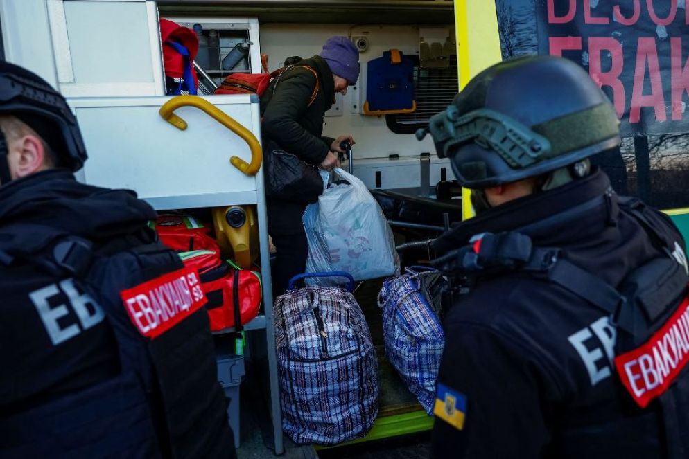 L'evacuazione dei civili nella regione di Donetsk dove l'esercito russo avanza - Reuters