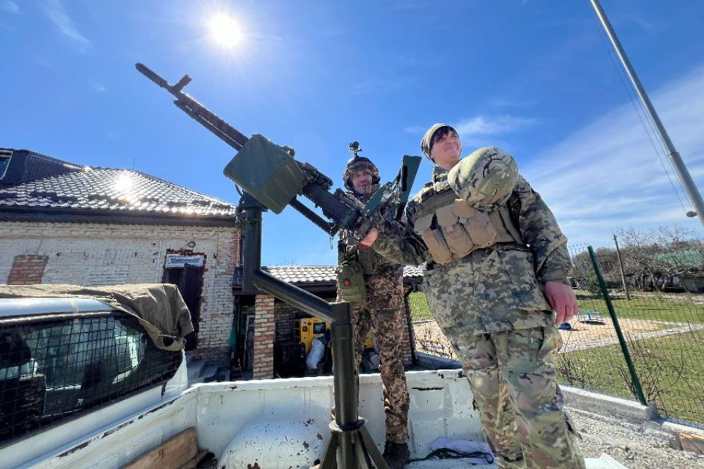 La brigata partigiana Dftg formata da 150 volontari civili che abbatte i droni sui cieli di Kiev - Gambassi