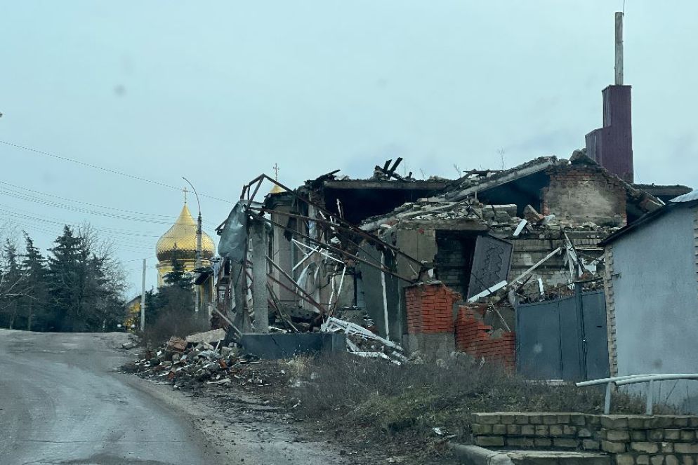 La distruzione russa nella città di Kupiansk nell'ultimo lembo della regione di Kharkiv - Gambassi