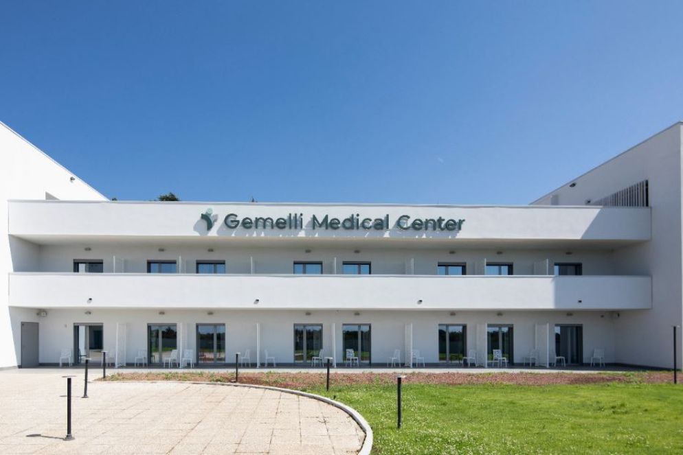 necessitafotografica.com