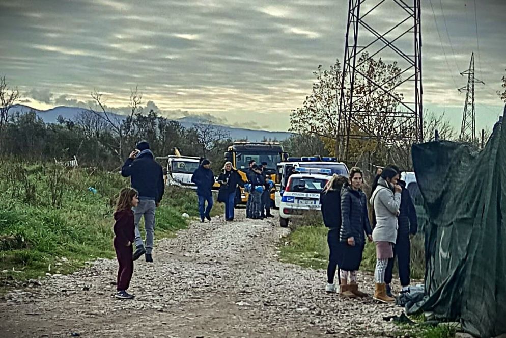 Oltre la metà dei 130 rom senza più un alloggio è costituita da minori. - Associazione 21 luglio