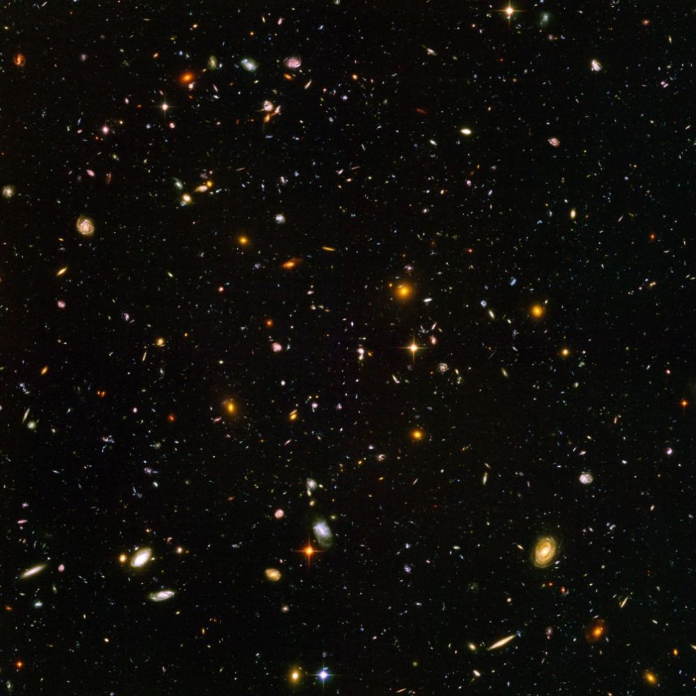 L’immagine chiamata Ultra Deep Field. Al suo interno vi sono circa 10.000 galassie