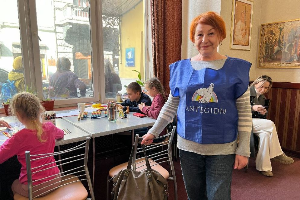 La volontaria Nadalia Kholodniak, la sfollata che aiuta gli sfollati - Gambassi