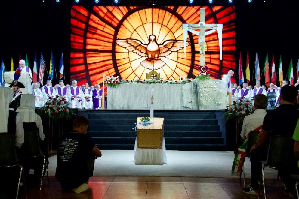 La celebrazione - Pietro Battisti