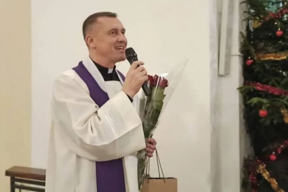Padre Vyacheslav Pyalinok, agli arresti in Bielorussia, è stato segretario dell'allora nunzio apostolico Claudio Gugerotti - Facebook