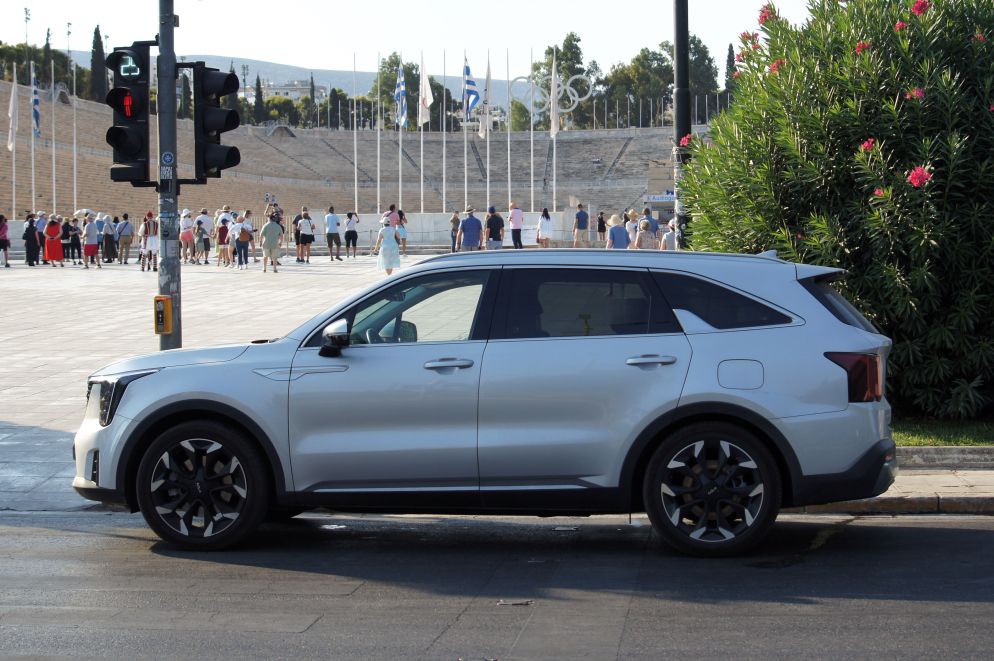 La Sorento danati allo stadio Panatinaikos - .