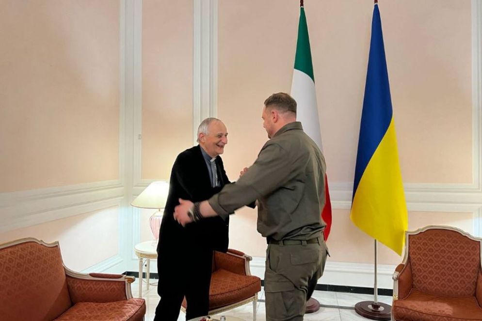 Yermak con il presidente della Cei, cardinale Zuppi - Dal profilo X di Andriy Yermak