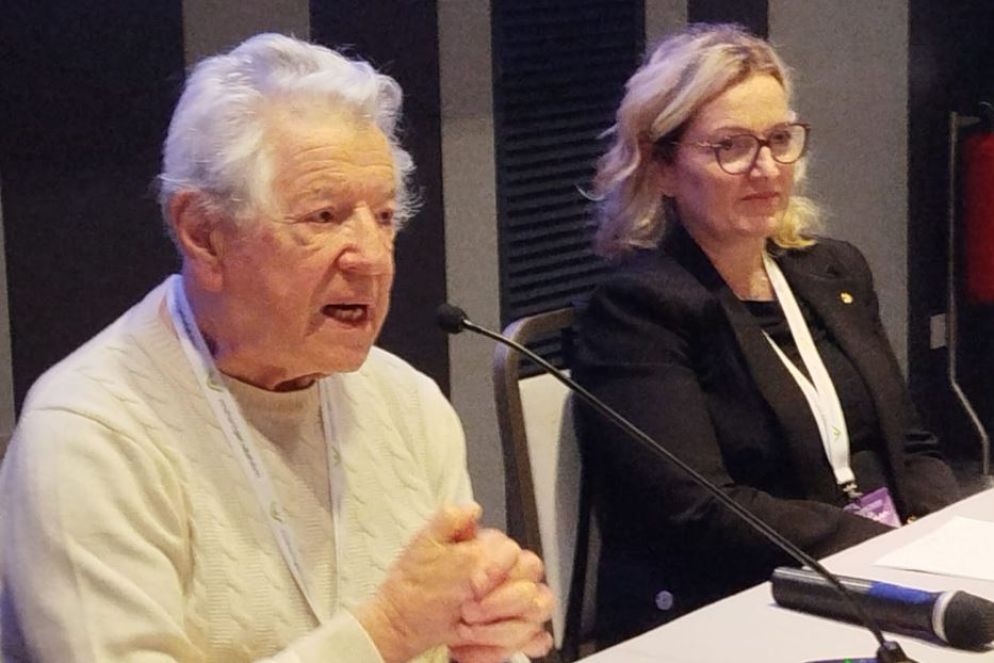 Giuseppe Anzani con la vicepresidente del Movimento per la Vita Soemia Sibillo durante un panel formativo a Mogliano - Foto Mario Sansalone