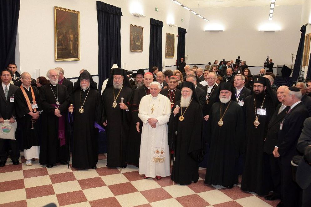 La visita di Benedetto XVI in seminario a Napoli nel 2007 - .