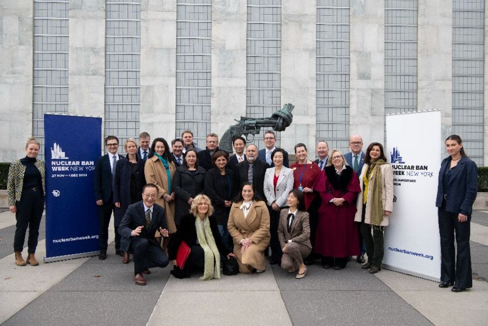 Il gruppo internazionale dei parlamentari - Campagna ICAN - Darren Ornitz Studio