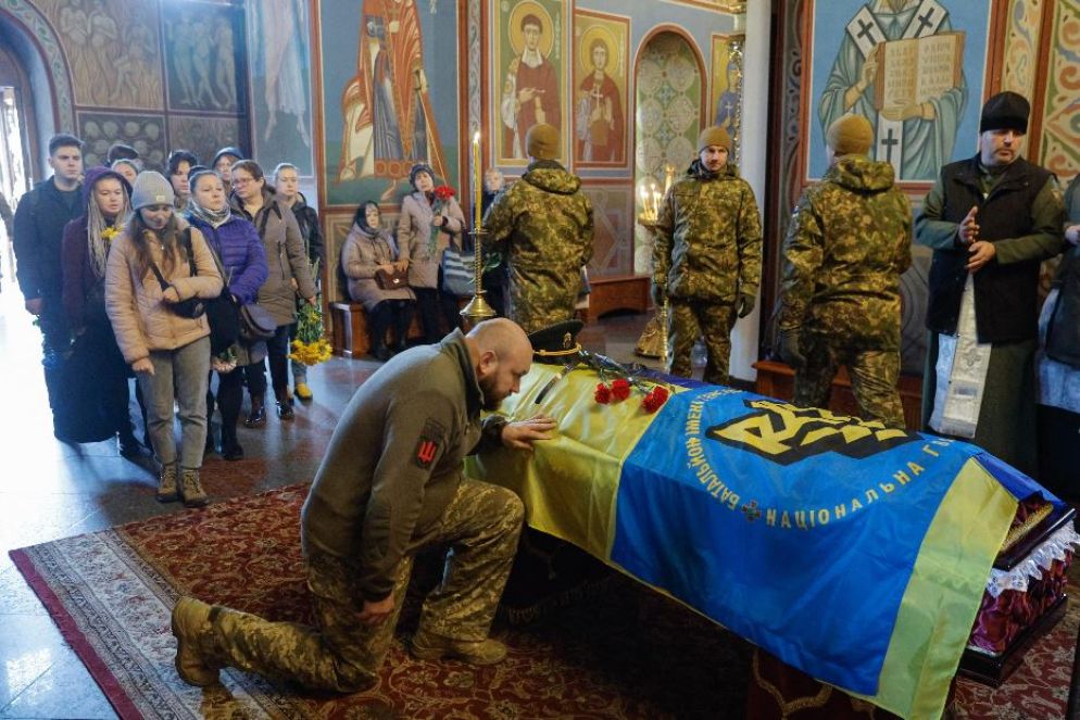 A Kharkiv il funerale di un militare ucciso al fronte - Ansa