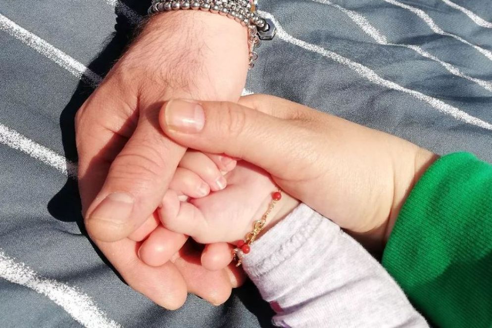 Le mani di Matteo, Elisa e Cecilia