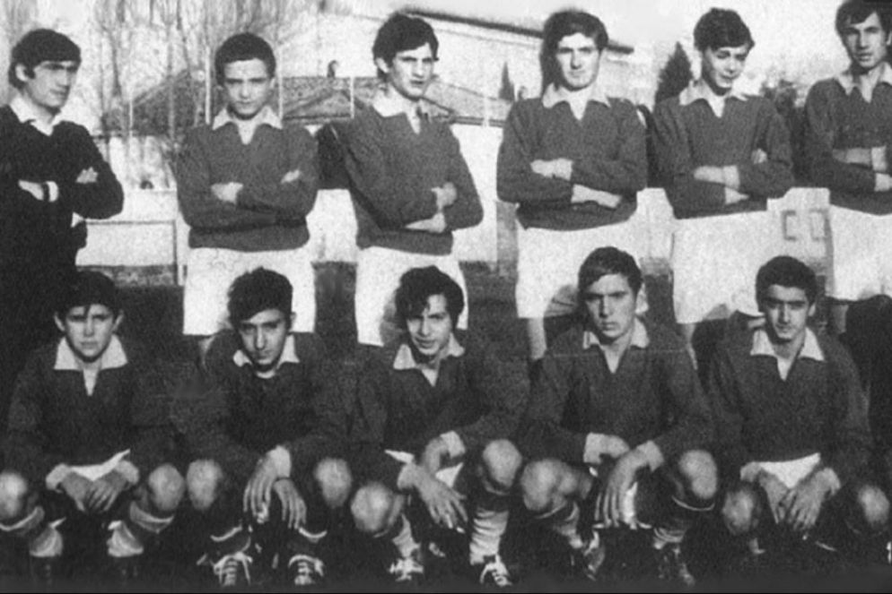 D'Amico primo in alto (da sinistra) e Conti primo in basso (da sinistra) accosciato ai tempi del Cos Latina - undefined