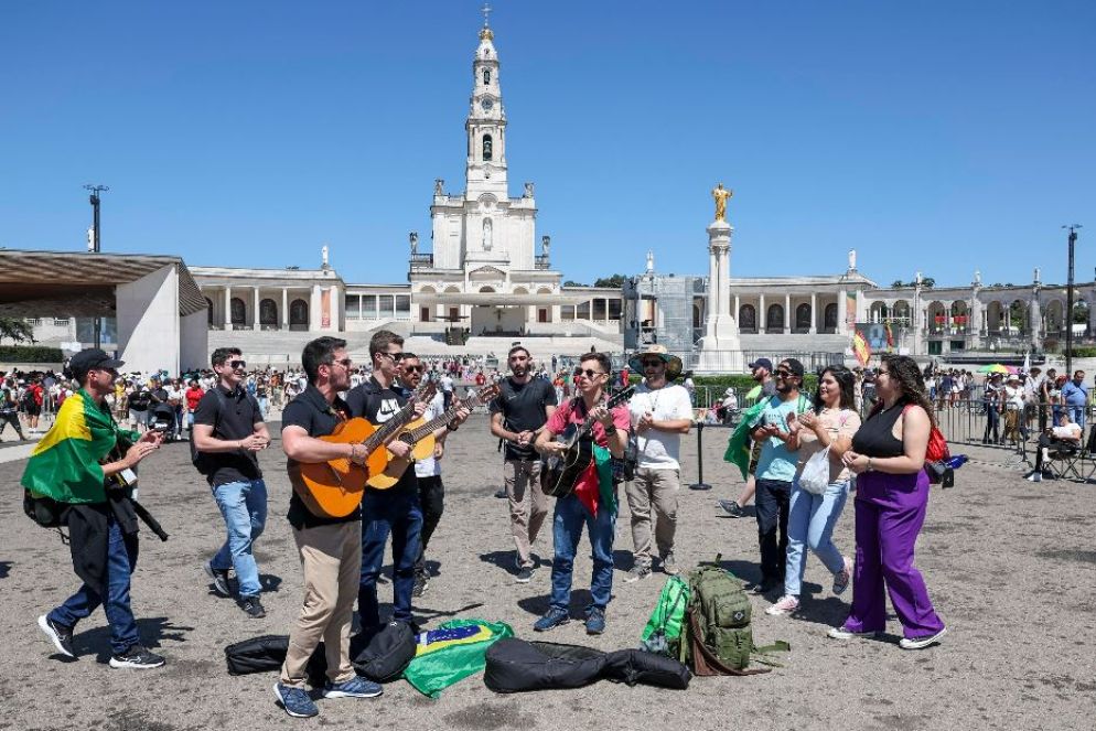 Giovani della Gmg 2023 a Fatima - Ansa