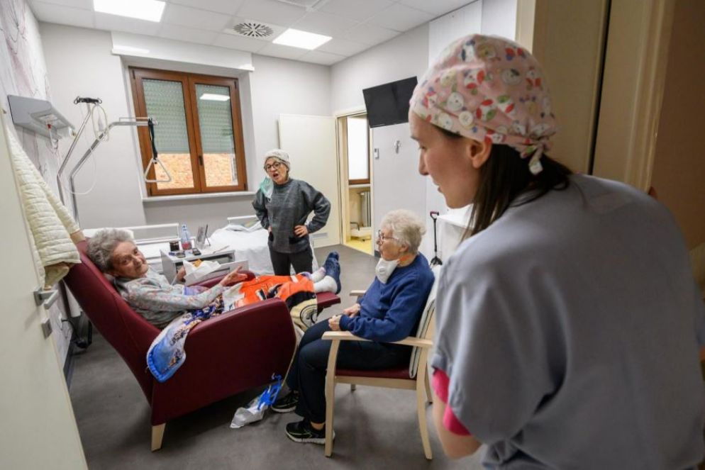 Una stanza dell'hospice - Foto Andrea Pellegrini - Ufficio Stampa Cottolengo