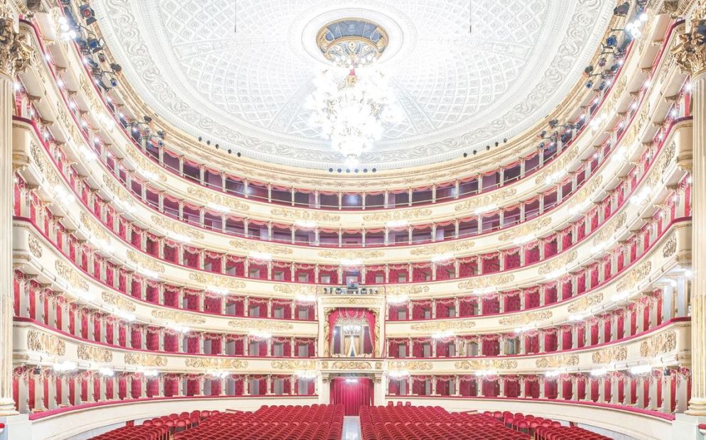 Fino al 4 febbraio, la mostra “Teatralità” di Patrizia Mussa a Palazzo Reale a Milano. In foto, il Teatro alla Scala, Milano - © Patrizia Mussa