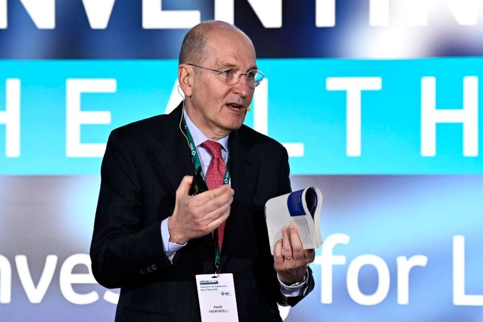 Nando Pagnoncelli, presidente di Ipsos Italia e docente di “Analisi della pubblica opinione” alla Facoltà di Scienze politiche e sociali dell’Università Cattolica di Milano, fa parte della Presidenza del Comitato nazionale del Cammino sinodale - Ansa