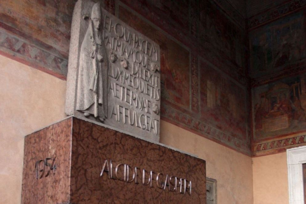 La tomba di De Gasperi in San Lorenzo fuori Le mura - Siciliani