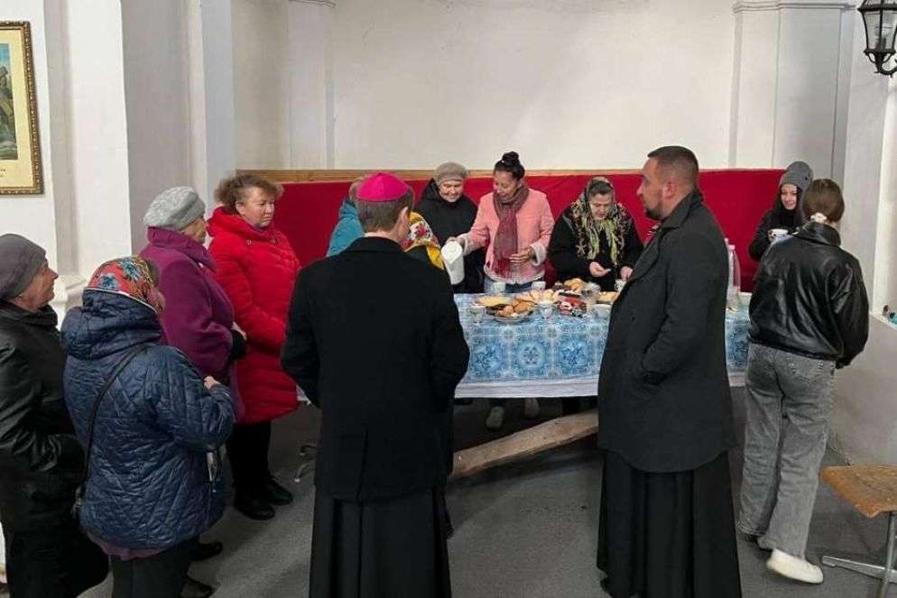 Il vescovo latino di Kiev, Vitaliy Krivitsky, in visita fra la gente dei villaggi intorno alla capitale - Diocesi di Kiev-Zhytomyr