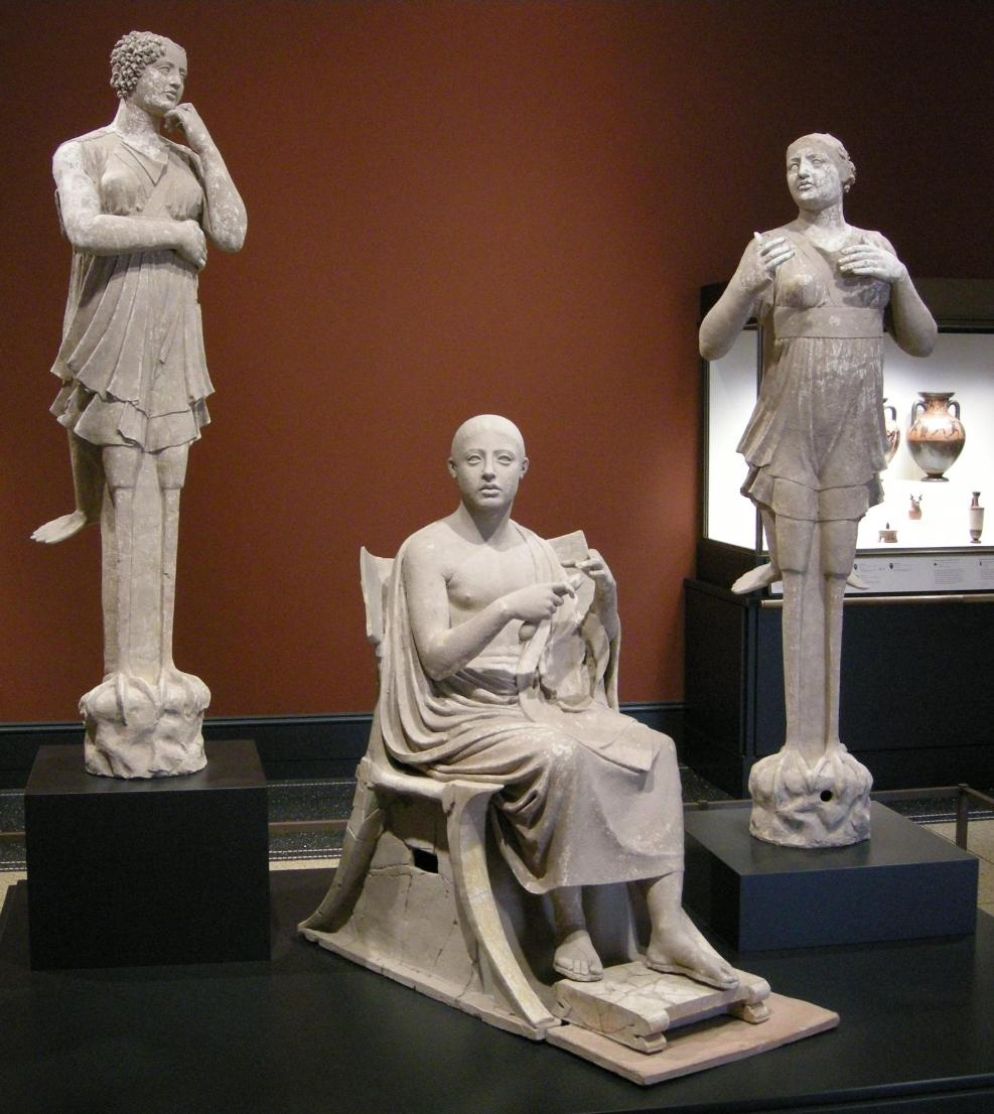 Il gruppo scultore con "Orfeo e le Sirene" al Getty Museum di Los Angeles - Ansa