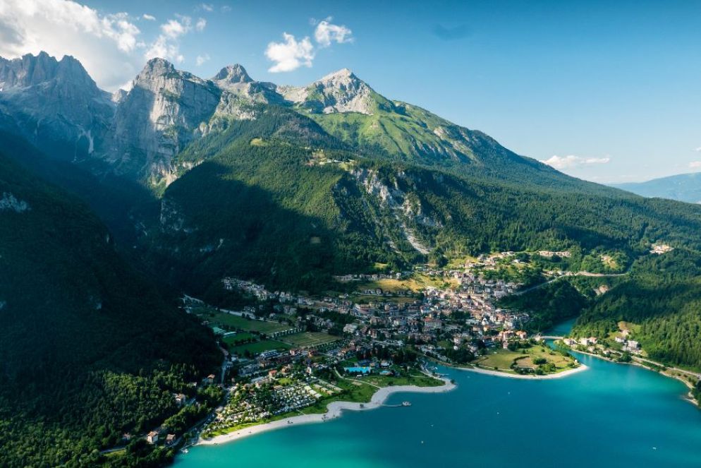 Lago di Molveno, in Trentino Alto-Adige - Ansa