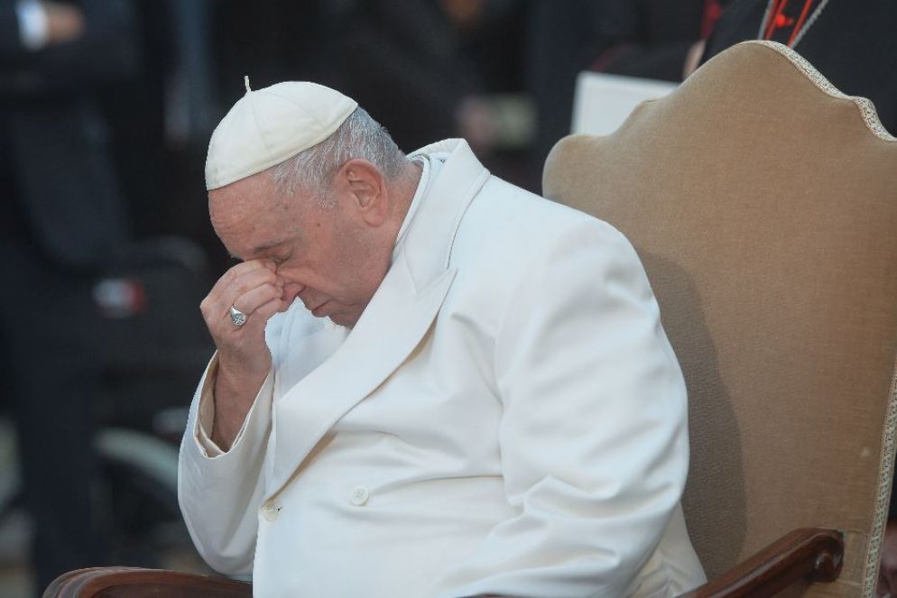 Le lacrime del Papa in piazza di Spagna lo scorso 8 dicembre durante l'atto di devozione alla Madonna - Siciliani