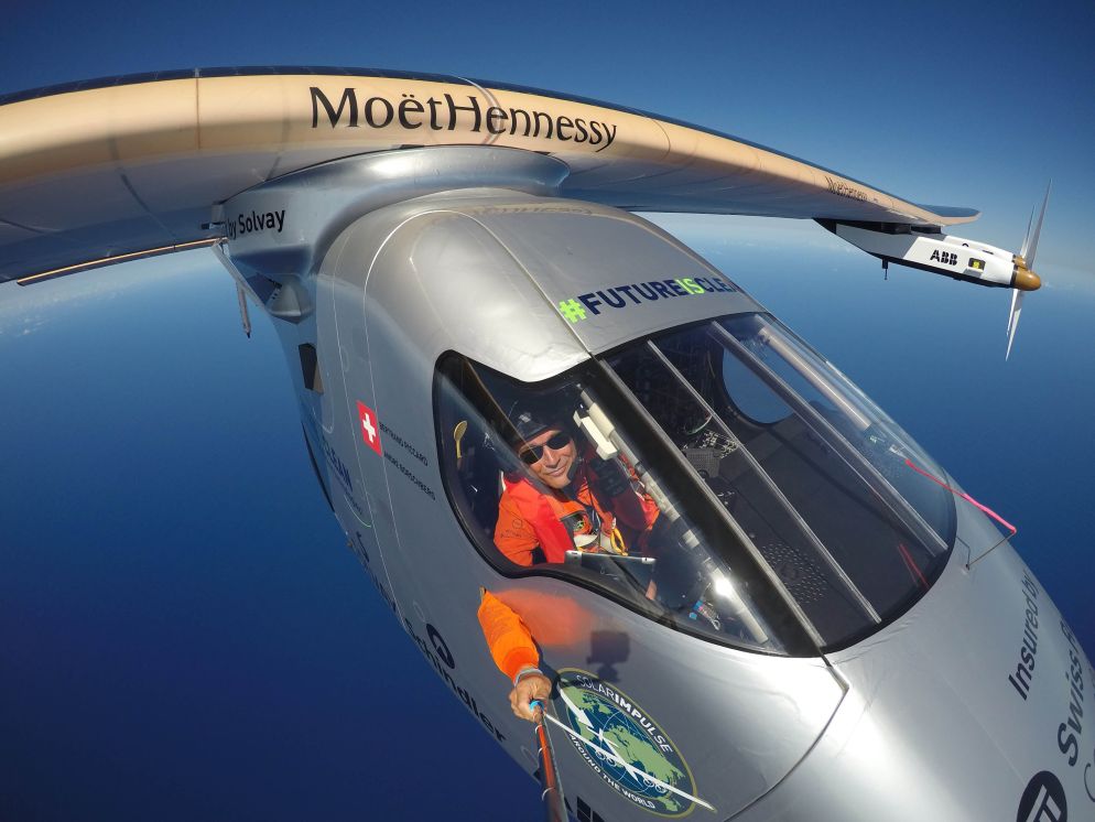 Selfie di Bertrand Piccard a bordo di Solar Impulse - SolarImpulse, Piccard