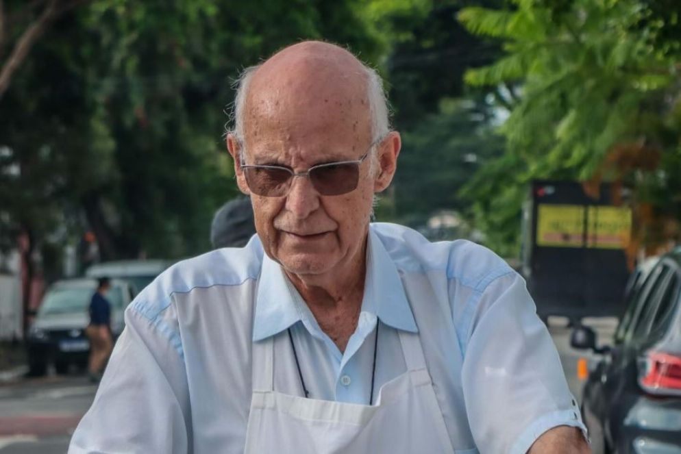 padre Julio Lancellotti - .