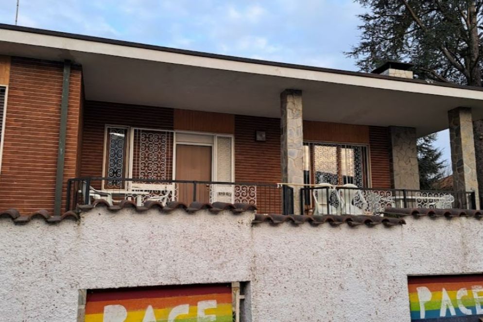 Una villa confiscata a Trezzano sul Naviglio (MI), che ora ospita uomini soli