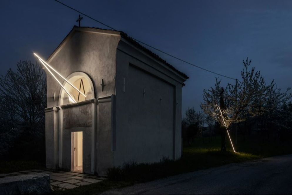 L'installazione "Miracle" di Emilio Ferro nella Cappella di San Rocco - © Roberto Conte