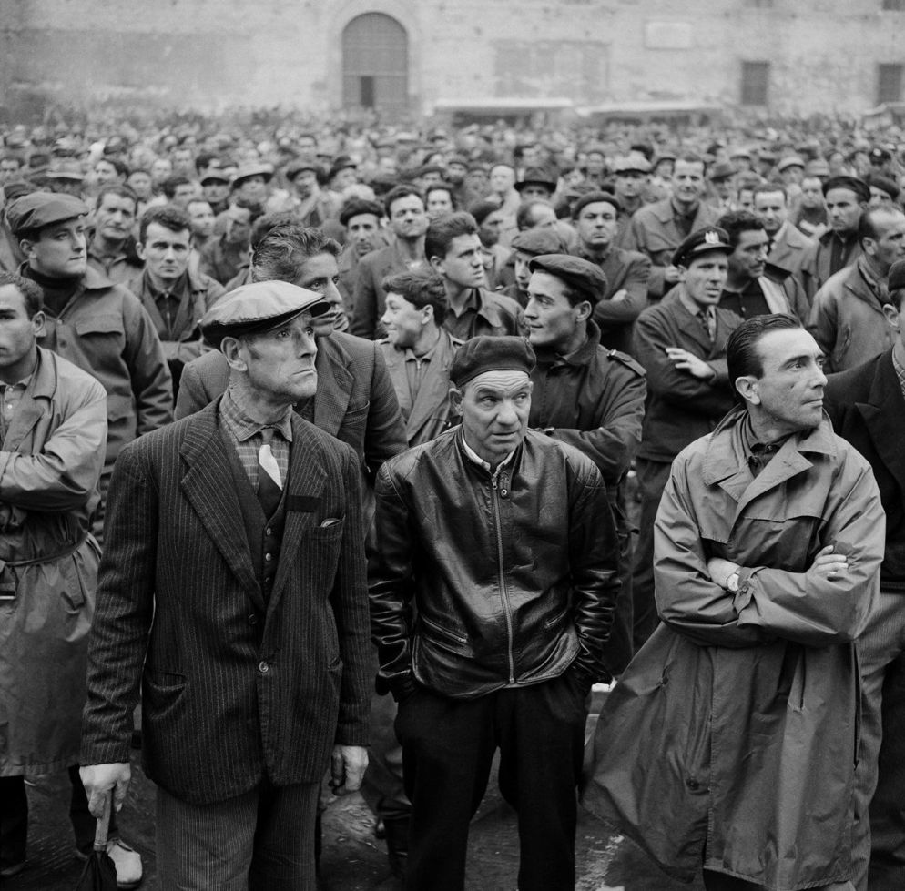 Una delle immagini di "Noi" di Mario Carnicelli (Silvana editoriale): Pistoia, 1962 - Mario Carnicelli